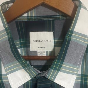 American Eagle Outfitters Men's Plaid Shirt - Green, Gray, and White